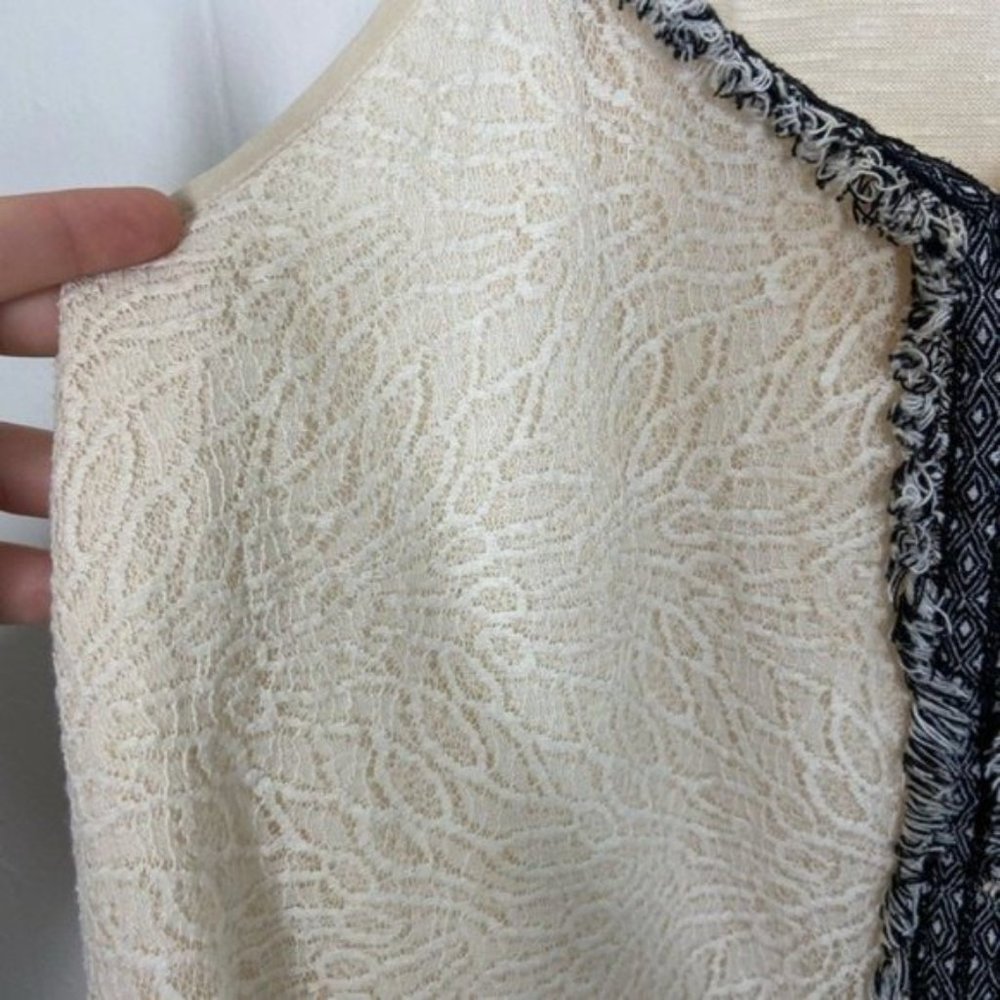 Akemi+Kin lace boho style swing tank - Picture 7 of 12